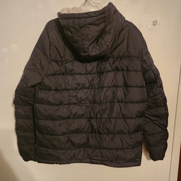 Levi's Men's Quilted Puffer with Sherpa Lined Hood Size L NWOT (Flaws on sleeve) - Picture 7 of 12